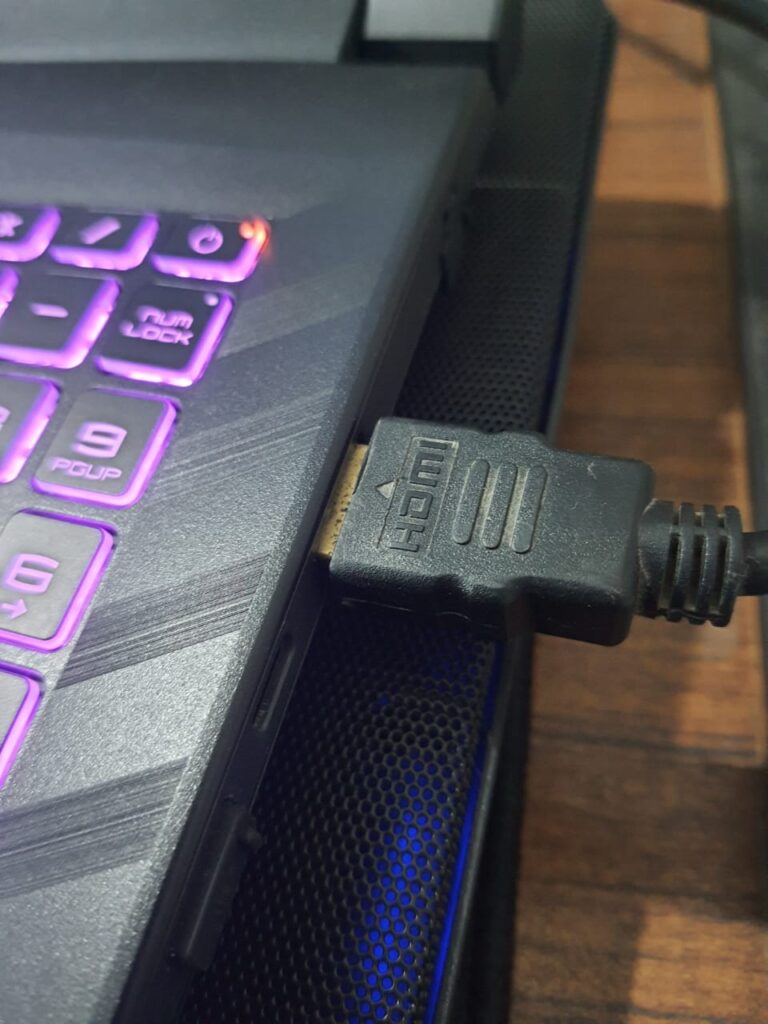 hdmi connection to laptop